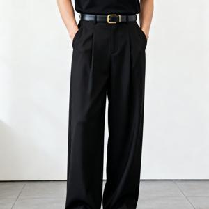 TEMU 남성용 루즈 캐주얼 플리츠 정장 바지, 폴리우레탄 섬유 및 스판덱스 원단으로 제작되었으며, 깊은 입체적인 컷팅이 특징입니다.