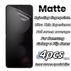 TEMU 4개입 (내부 스크린용) 무광 수용성 젤 필름 스크린 보호 필름, 삼성 갤럭시 Zflip7/Zflip6/Zflip5/Zflip4/Zflip3에 적합. 이 보호 필름은 삼성 Flip3, Flip4, Flip5, Zflip, Zflip3, Zflip4, Zflip5 휴대폰용으로 설계되었습니다 (강화 유리 아님)