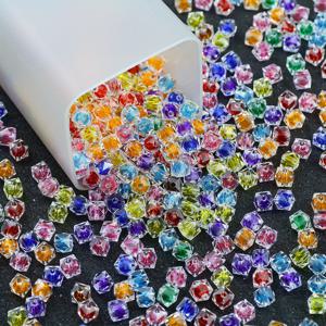 TEMU 202개 9mm 투명 사각 아크릴 비즈 내부 컬러풀 홀 - DIY 공예용 팔찌, 귀걸이, 휴대폰 케이스 장식, 보석 만들기 & 예술 프로젝트, 비즈 세트, 우아한 마감, 창의적인 프로젝트, 장식 액센트, 수제 공예품, 공예 재료, 창의적 아티스트를 위한