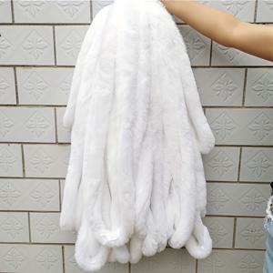 TEMU 1롤 엑스트라 롱 화이트 인조 퍼 트림 프린지 - 울트라 소프트 합성 토끼/여우 퍼 DIY 공예, 웨딩 데코, 의류 트림, 홈 & 아웃도어용 - 내구성 강한 쉽게 자를 수 있는 프린지 (3.99cm 폭), 크리스마스 장식