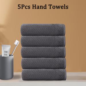 TEMU 파인애플 격자 디자인의 핸드 타월 5개 세트. 크기는 13.8 x 29.5인치(35 x 75cm)입니다. 이 작은 타월은 300GSM 단색 원단으로 제작되었으며, 가볍고 통기성이 좋으며 흡수성이 뛰어나고 빠르게 건조되고 부드러워 사용하기에 이상적입니다. S에 적합합니다.