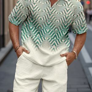 TEMU 남성 봄/여름 캐주얼 투피스 세트. 하프 지퍼 칼라 스포츠 폴로 셔츠, 대비되는 기하학적 프린트, 편안한 자카드 원단, 드로스트링이 있는 탄성 허리 밴드, 포켓 반바지로 구성되어 있습니다.