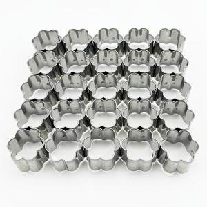 TEMU 25구 꽃 모양 쿠키 커터, 스테인리스 스틸 미니 꽃 쿠키 몰드, 데이지 쿠키 커터, 케이크, 쿠키, 야채 커터 및 애완견 사료 베이킹 스낵 몰드, 폴리머 클레이 몰드용