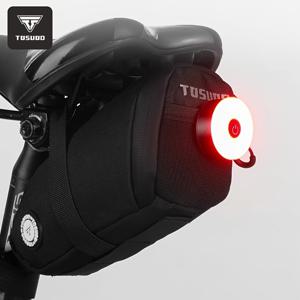 TEMU 대용량 자전거 안장 가방 - 블랙, 반사 내구성 원단, 조절 가능한 어깨끈, 다중 수납공간 디자인, 로드 및 마운틴 바이크에 적합, 튼튼한 고정 버클, 스타일리시 사이클링 액세서리 | 자전거 용품