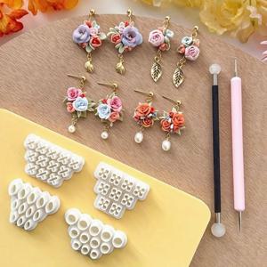 TEMU 미니 잎 모양 귀걸이 및 기타 주얼리 공예 제작에 이상적인 폴리머 클레이를 위한 4가지 다양한 디자인의 작은 꽃잎 모양 반죽 커터 4개 세트