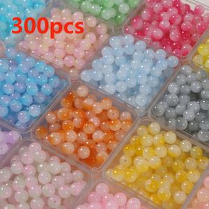 TEMU 300개 8mm 그라데이션 유리구슬, DIY 루즈 비즈, 주얼리 만들기, 팔찌, 목걸이, 휴대폰 체인, 수공예에 적합. 초보자에게 매우 적합, 수공예 세트, 액세서리 제작 세트, 수제 재료, 수제 , 창의적 , 컬러풀 비즈 믹싱 백, 그라데이션 비즈, 내구성 있는 공예용 비즈, 밝은 그라데이션 컬러