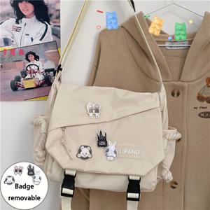 TEMU 빈티지 스타일 대용량 숄더백, 일본 하라주쿠 영감 군사 메일백, 캠퍼스 나일론 메신저백, 배지 지퍼 클로저, 폴리에스터 안감, 학생용