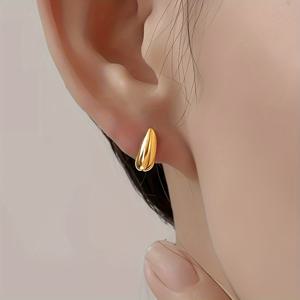 TEMU 알레르기 방지 18K 금도금 스테인리스 스틸 스터드 귀걸이 여성용 - 민감한 라이트 베이지, 변색 방지 주얼리, 편안한 귀걸이 일상, 파티, 여름용 - 어버이날 선물로 우아한 선택 (피어싱에 이상적)