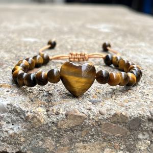 TEMU 1개 빈티지 호랑이 눈 돌 팔찌와 하트 비즈, 로맨틱한 천연석 수제 주얼리, 사랑의 마법으로 가득한, 발렌타인데이 커플 기념일 선물에 적합