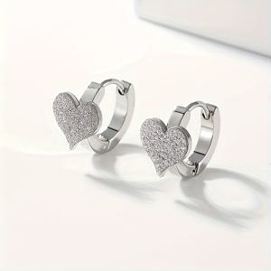 TEMU 1쌍의 하트 모양 매트 귀걸이, 스테인리스 스틸로 제작된 세련된 클래식 디자인