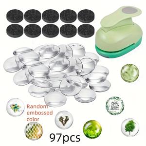 TEMU 97개 냉장고 자석 키트는 1인치 종이 펀치, 접착식 뒷면이 있는 세라믹 철광석 유리 자석, 그리고 냉장고용 투명 유리 돔을 포함합니다 (엠보싱 색상은 랜덤입니다).