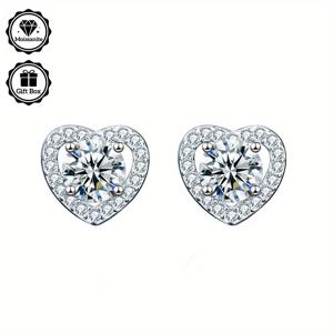 TEMU 하트 모양 귀걸이 세트 (1카트 컬러 모이사나이트 포함), 925 스테인리스 실버 이어핀 사용. 이 여성용 귀걸이는 스타일리시하고 다채롭게 디자인되어 생일 선물, 발렌타인데이 선물로 완벽합니다.