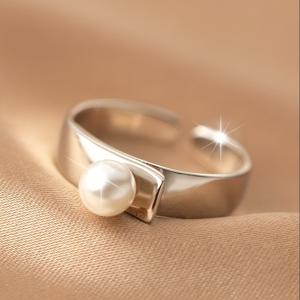 TEMU 1개 여성용 스타일리시하고 독특한 반지, 여성용 간편한 광택 표면 반지, 예술적이고 고급스러운 분위기, 엄지 손가락 조절 가능. 좋은 친구를 위한 완벽한 선물, 파티, 데일리 출퇴근, 어버이날에 적합|탄생석