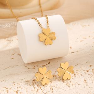 TEMU 3피스 스테인리스 스틸 클로버 펜던트 목걸이 & 귀걸이 세트, 알러지 친화적 18K 금도금 목걸이, 프렌치 스타일 라이트 럭셔리 우아한 패션 주얼리 - 연회, 행사, 파티, 휴가 및 선물용