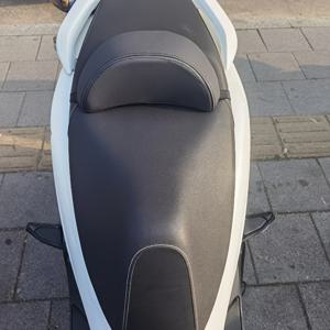 TEMU 인체공학적 시트 등받이 패드 | 통기성 좋은 부드러운 PU 소재, 사이드 스트랩 포함, HONDA PCX160, Honda Lead125 및 기타 스트리트-모터-스쿠터 호환