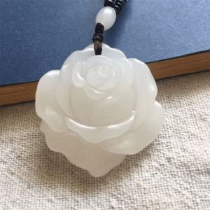 TEMU 아프가니스탄에서 온 흰 장미가 장식된 목걸이 펜던트. 꽃, 번영을 상징하며 남녀 모두에게 적합합니다.