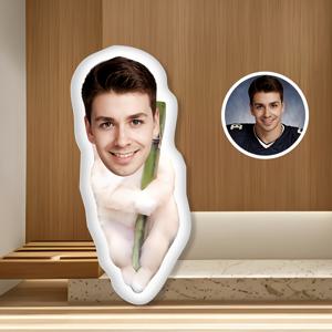 TEMU 귀여운 사진 베개로 매우 잘 제작된 맞춤형 사진 베개, 부드럽고 편안한 DIY 허그 베개 기능이 있습니다. 가족, 친구, 연인, 커플을 위한 생일, 발렌타인데이, 아버지의 날, 어머니의 날, 크리스마스, 새해를 위한 기억에 남는 선물입니다. 모든 얼굴 이미지로 제작된 독특한 소파 및 침실 쿠션|쇼파쿠션