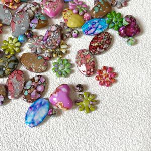 TEMU 30G 하트 모양 비즈, 다양한 스타일의 주얼리 장식용, 꽃무늬 유화 디자인 특징