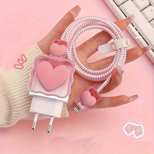 TEMU 유럽풍 원형 홀 플러그에 적합한 핑크 그라데이션 3D 하트 디자인, 애플 14 Pro Max 충전기 보호 케이스, 아이폰 13, 15, 16 보호 커버, 25W 고속 충전 헤드 및 데이터 케이블