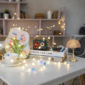 TEMU 세련된 크리스마스 색다른 진주 전구, 생생한 비즈와 불꽃놀이처럼 생긴 장식 스트링 라이트, 그리고 갈랜드 조명이 특징입니다. 가정, 침실, 거실 및 트리 장식에 적합하며 다양한 장소에 완벽하게 어울립니다.