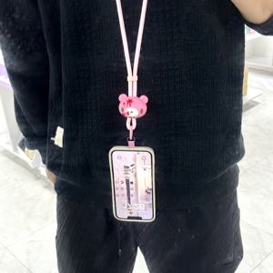 TEMU 고딕 카와이 폰 넥 스트랩 - 블랙, 핑크, 화이트의 피가 흘러나오는 곰돌이 참이 특징인 넥 스트랩. 알트 고스틱 및 Y2K 미적 감각을 즐기는 사람들에게 완벽한 스타일리시한 액세서리입니다.|핸드폰스트랩