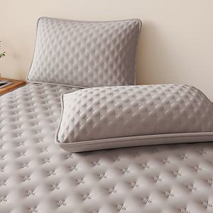 TEMU 2개 세트의 부드럽고 두꺼운 단색 베개 커버, 편안하고 통기성이 좋으며 기하학적 패턴이 특징이며 피부 친화적인 원단과 퀼팅 엣지 장식이 있습니다. 이 베개 보호 커버는 세탁이 가능하며 가정, 호텔에 적합합니다.