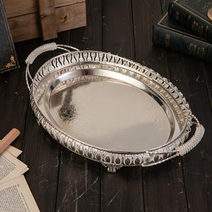 TEMU 빈티지 럭셔리와 모던한 미적 감각을 결합한 속이 빈 디자인의 과일 접시 1개. 가정용으로 완벽하며 거실에 이상적입니다.