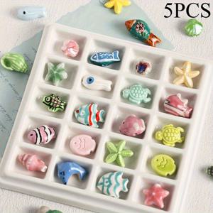 TEMU 해양 생물 세라믹 비즈 5개 세트, 미니 조개, 물고기, 비치 테마 세라믹 비즈, 귀여운 도자기 여름 물고기 비즈, 주얼리 공예 팔찌와 목걸이 만들기, DIY 비즈 공예용 (혼합 스타일 5개)