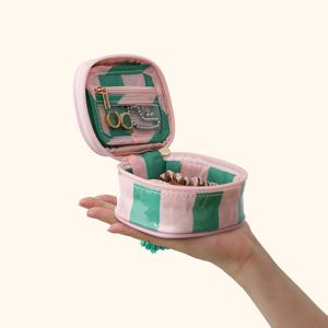 TEMU 파스텔 핑크 & 화이트 주얼리 정리함 - 골드톤 지퍼 클로저, 소프트 패브릭 안감 내부, 귀걸이·반지용 여행용 컴팩트 메이크업 보관 케이스, 여성 생일/기념일 선물, 홈/여행용 주얼리 박스, 시크한 디자인, 튼튼한 구조, 뷰티 필수품, 소크 보관함, 메이크업 백, 드로어용 주얼리 홀더