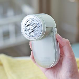 TEMU 니트 전용 의류 관리 보풀제거기 배터리 타입으로 빠른 보풀 정리 가능 집에서 외출 전 사용 추천