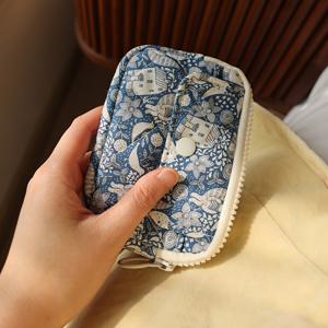 TEMU 귀여운 플로럴 디자인의 다기능 카드 홀더 (신용 카드, ID, 립스틱, 보석, 동전 보관). 휴대하기에 완벽합니다.