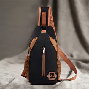 TEMU 남성용 스타일리시한 새로운 체스트백. 크로스바디 디자인은 야외 활동에 이상적인 컴팩트한 백팩입니다. 트렌디한 브랜드와 가벼운 무게를 특징으로 하며, 단추형 휴대폰 캐리어로도 사용할 수 있습니다.