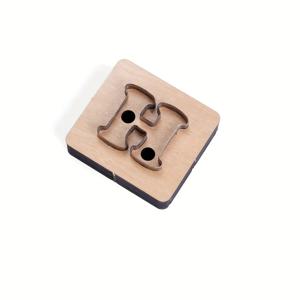 TEMU 매력 스트랩을 위해 설계된 원 칼 몰드, A-Z 알파벳 모양으로 제공, 재료 낭비 없이 사용 가능, 수제 가죽 절단에 적합