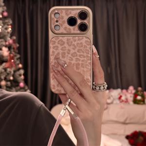 TEMU 폰 케이스: 럭셔리 글리터 프린트 렌즈 보호 아이폰 17 프로 맥스 16 15 14 프로 맥스 13 호환 패션 손목 스트랩 크리에이티브 시크 백 커버|핸드폰스트랩