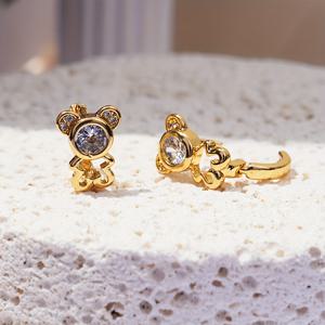 TEMU 매일 착용하기 완벽하고 친구나 절친에게 축제 선물로도 좋을 귀여운 곰돌이 모양 귀걸이 한 쌍.