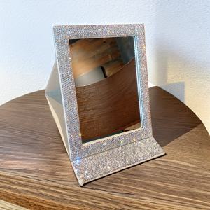 TEMU 1개 스파클링 라인스톤이 장식된 사각 접이식 거울 - 꽃무늬 디자인 휴대용 데스크탑 화장용 거울, 기숙사 및 홈 데코, 고품질 유리, 전원 불필요, 핸드헬드 미러