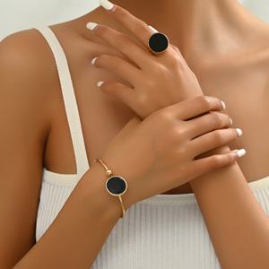 TEMU 여성을 위한 웨스턴 스타일 팔찌와 반지 2종 세트. 패셔너블하고 미니멀한 기하학적 디자인, 물방울 모양의 원형 조절 가능한 개방형으로, 일상복 및 다용도 추가로 완벽합니다.