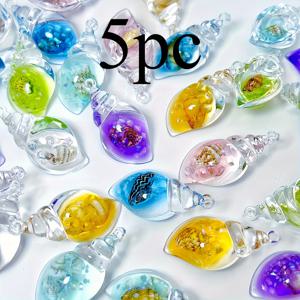 TEMU 5/10개 멀티컬러 야광 호록 펜던트, 크림 글루로 감싸져 있으며 중간 크기의 호록 모양, 귀엽고 사랑스럽습니다. 투명 아크릴 소재로 제작되었으며 모든 디테일에 창의성을 녹여냈습니다. 어두운 곳에서 부드러운 빛을 발사합니다.