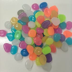 TEMU 32개입 오버사이즈 야광 조약돌 - 수족관, 웨딩 장소, 정원에 어울리는 꿈 같은 장식 | 실내 별빛 분위기 연출 및 야외용 로맨틱 야간 조명 스톤, 사계절 사용 가능