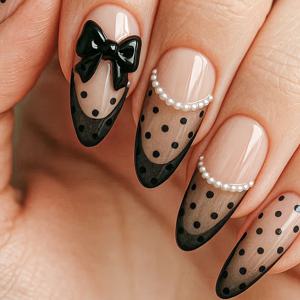 TEMU 블랙 프렌치 그라데이션에 블랙 스팟, 진주 프렌치 체인, 3D 리본 장식이 특징인 수제 아몬드 모양 인조 손톱 10개 세트입니다. 고급스럽고 우아한 크리스마스 네일 아트이며, 모든 행사에 적합합니다.