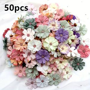 TEMU 약 50개/팩, 아름다운 혼합 색상 인공 국화, 작은 야생 꽃, 결혼식 파티 장식 꽃, DIY 스크랩북, 인사 카드 선물 상자 장식 작은 꽃, 머리띠, 가슴 꽃, 손목 꽃 만들기 꽃
