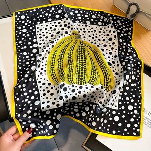 TEMU 1개, 53X53 Cm / 20.86X20.86 Inches, 블랙 앤 화이트 물방울 무늬 항저우 실크 정품 여성용 스카프, 신상 봄/가을 스타일, 팥잎 실크 숄, 다기능 목걸이