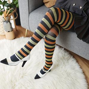 TEMU 검정, 갈색, 녹색 타이츠 한 쌍 - 디자인, 부드럽고 피부 친화적이며, 축제 분위기와 달콤한 쿨한 조합에 완벽하며, 의상 레이어링을 강화합니다.