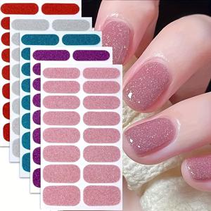 TEMU 핑크 글리터가 돋보이는 네일 폴리쉬 스트립 5매 세트. 여성의 홈 네일 아트에 완벽한 자가 점착 젤 스티커입니다.