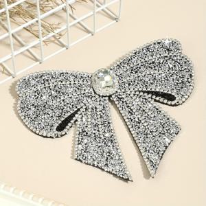 TEMU 여성을 위한 세련되고 우아한 브로치. 단색 크리스탈과 보석이 장식된 큰 보우 타이가 특징이며, 데이트, 파티 또는 공연에 완벽합니다.