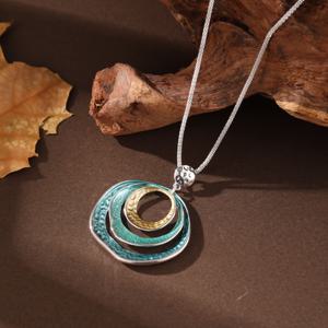 TEMU 원 패션 여성용 마카롱 에나멜 할로우 기하학 펜던트 목걸이 | 데일리 및 파티 행사에 적합한 간편하고 다재다능한 아연 합금 디자인