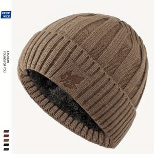 TEMU 남녀 공용 야외용 두꺼운 비니, 따뜻하고 챙 없는 겨울용, 흑색 및 회색 색상으로 제공되며 해골 디자인. 패셔너블한 잎사귀 및 단풍잎 로고 장식, 스키용 신축성 있는 모자, 크리스마스, 추수감사절 및 새해를 위한 이상적인 선물