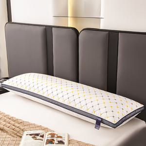 TEMU 편안한 수면을 위한 고품질, 부드럽고 긴 퀼팅 베개. 싱글 및 더블 침대 모두에 적합합니다. 부드럽고 탄력 있는 이 베개는 수면을 도우고 목을 보호하도록 설계되었습니다. 습기 흡수 및 피부 친화적인 특징이 있습니다.