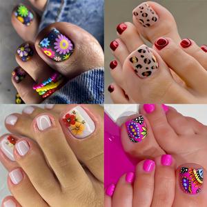 TEMU 여름 플로럴 디자인, 광택 있는 끝, 블랙과 꽃과 식물 패턴의 혼합이 특징인 96개 압착식 발톱 랩 세트입니다. 스퀘어 짧은 발톱에 이상적이며, 스타일리시한 페디큐어를 위한 탈착식 네일 패치로 완벽합니다.