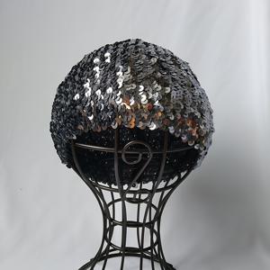 TEMU 여성용 반짝이는 시퀸 베레모 모자 - 탄력 있는 무테 디자인, 발렌타인데이 및 파티용 가벼운 & 다용도, 야외 패션 - 멀티컬러 시퀸, 손세탁 가능, 눈길을 끄는 디자인, 시퀸 장식, 헤드웨어, 축제 스타일링, 휴가 의상, 신축성 핏, 세련된 헤어피스, 쇼퍼